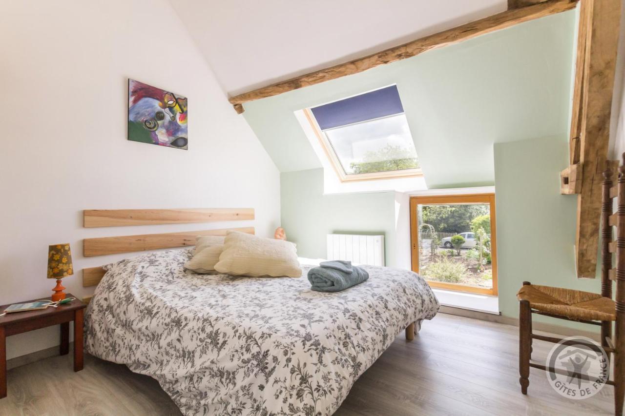 Bed and Breakfast Le Jardin Des Fees Savigny-le-Vieux Exterior foto