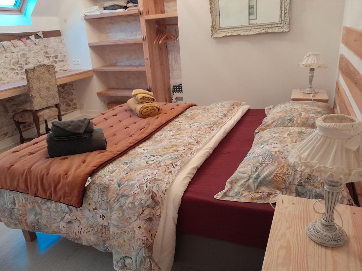 Bed and Breakfast Le Jardin Des Fees Savigny-le-Vieux Exterior foto