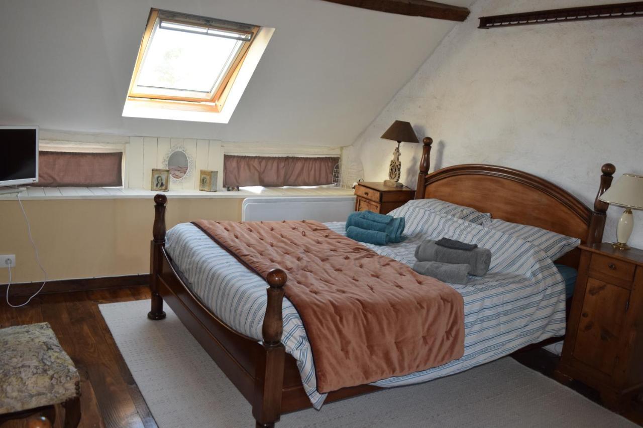 Bed and Breakfast Le Jardin Des Fees Savigny-le-Vieux Exterior foto